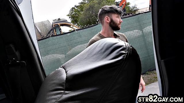 Horny jock pounded by naive straight