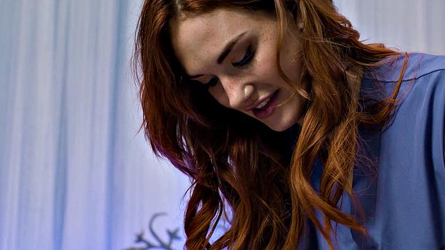 ALL GIRL MASSAGE - Hot Redhead Siri Dahl Can't Resist To Fuck Her Client Victoria Voxxx