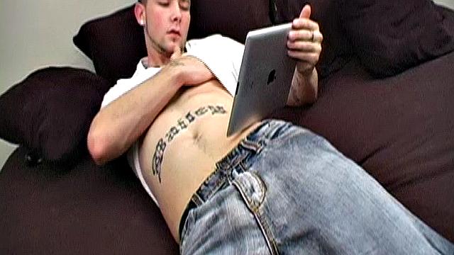 Kyle Collins is a 19 year old Arkansas boy, who works in construction. Those blue eyes and a 7 inch dick round out the over-all good looks this young man enjoys. Enjoy, as he gets naked, works up a boner and strokes out his warm cum load.