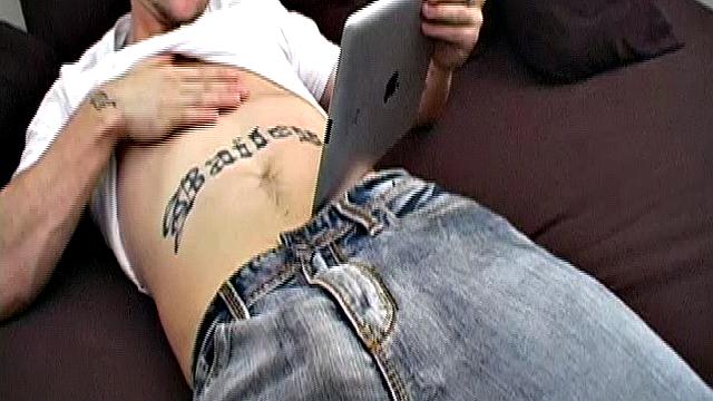 Kyle Collins is a 19 year old Arkansas boy, who works in construction. Those blue eyes and a 7 inch dick round out the over-all good looks this young man enjoys. Enjoy, as he gets naked, works up a boner and strokes out his warm cum load.