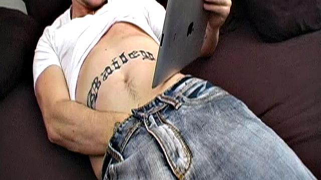 Kyle Collins is a 19 year old Arkansas boy, who works in construction. Those blue eyes and a 7 inch dick round out the over-all good looks this young man enjoys. Enjoy, as he gets naked, works up a boner and strokes out his warm cum load.