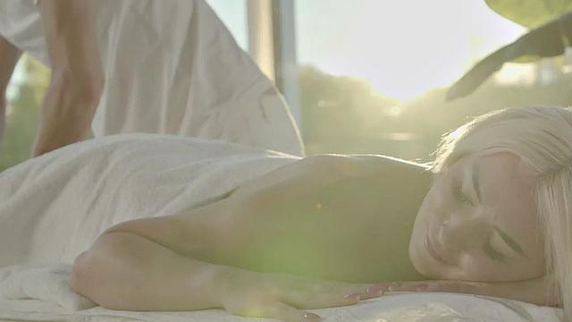 21yo petite bitch fucked by nice cock in wet pussy hole