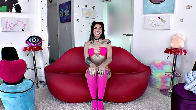 Brenna's Ass Invasion