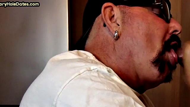 Homemade gloryhole DILF sucks and wanks in closeup