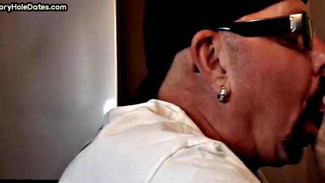 Homemade gloryhole DILF sucks and wanks in closeup