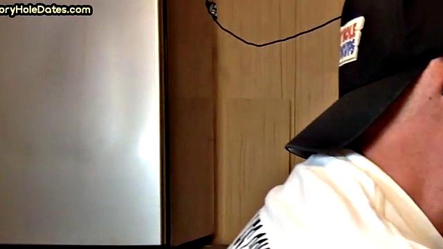 Homemade gloryhole DILF sucks and wanks in closeup