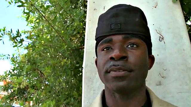 Amateur Black bottom takes a hard deep assfuck from white top in public