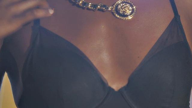 Ana Foxxx: Afro Wearing Goddess