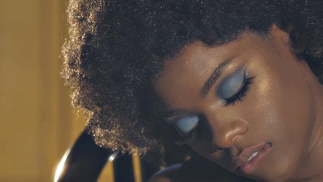 Ana Foxxx: Afro Wearing Goddess