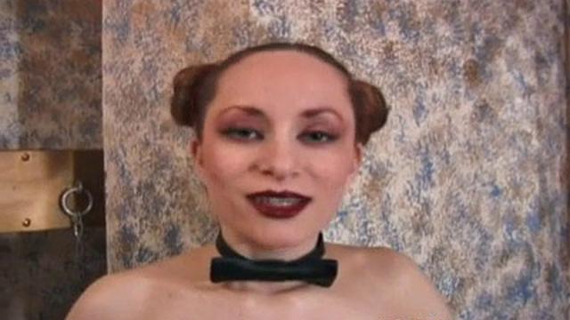 Mean Lesbian: Mariah