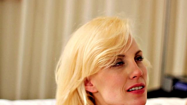 Мари МакКрей застала Кьяру Дайан голой - начался лизательный баттл!