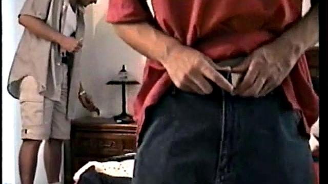 Straight Tony Sucks It