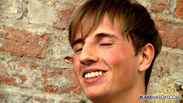 Casper Ellis Wanks With a Dildo