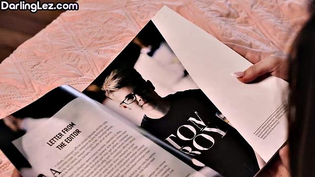 Horny 21yo lesbian fingering BFF