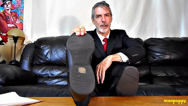Worship Your Boss's Feet! - Richard Lennox