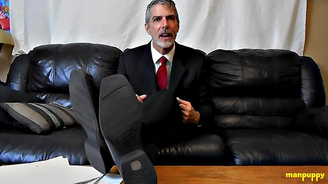 Worship Your Boss's Feet! - Richard Lennox