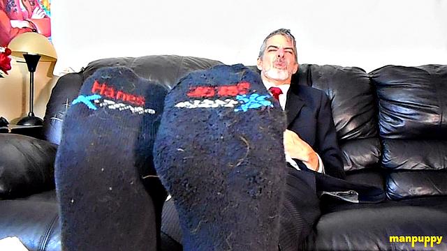 Worship Your Boss's Feet! - Richard Lennox