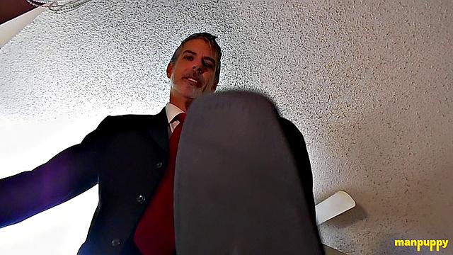 Worship Your Boss's Feet! - Richard Lennox