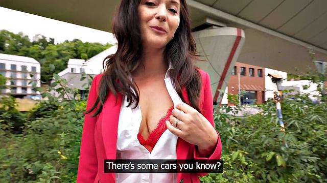 Secretary pussybanged in doggy