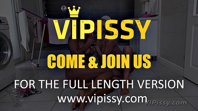 Blonde vs Brunette Piss Fight