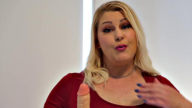 Selah Rain: Mature and Thick