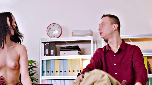 21 SEXTURY - Horny Nikki Fox Wants To Be Fucked By A Colleague At The Office