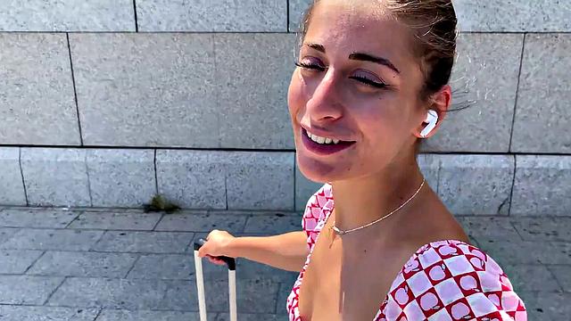 Squirting in Silvia's Ass