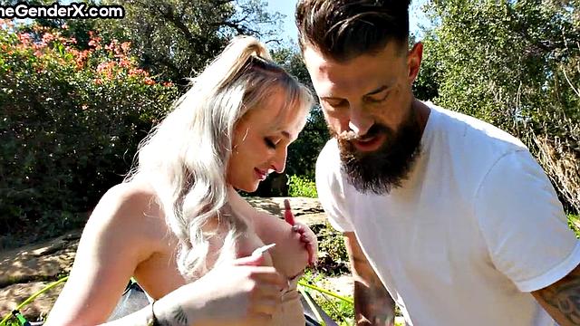 Blonde Tgirl gets analbanged outdoors