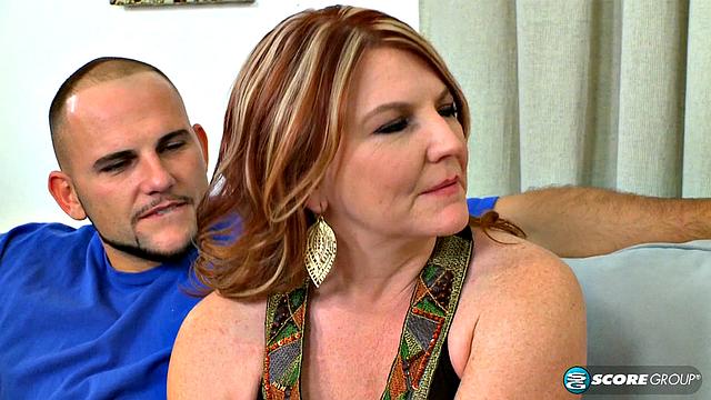 Stacie King: Mom has three-way
