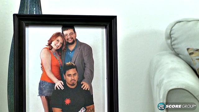 Stacie King: Mom has three-way