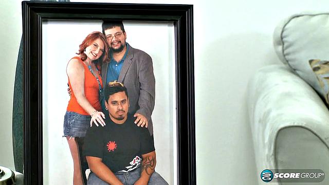 Stacie King: Mom has three-way