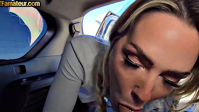 Roadhead girl deepthroats before threesome