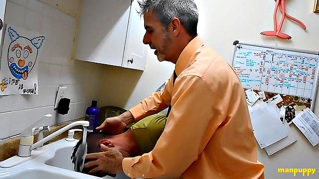 Step-Son Gets Sexy Hair Washing - Jeff Drizzle, Richard Lennox
