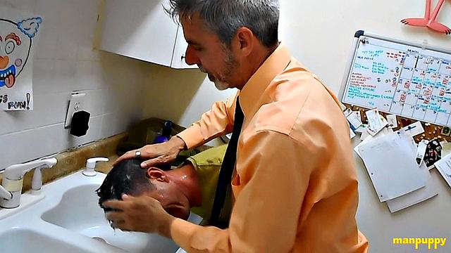 Step-Son Gets Sexy Hair Washing - Jeff Drizzle, Richard Lennox