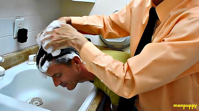 Step-Son Gets Sexy Hair Washing - Jeff Drizzle, Richard Lennox