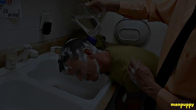 Пасынок моется - Джефф Дриззл, Ричард Леннокс