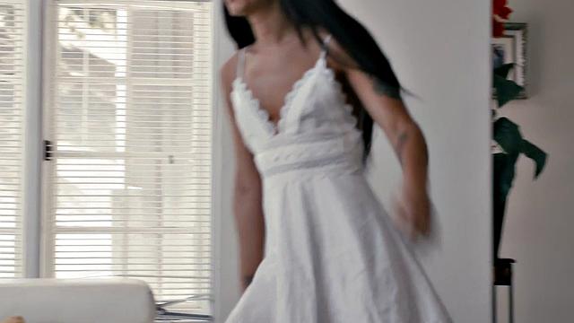 Smalltits babe fucked by bigcock dude after rimjob