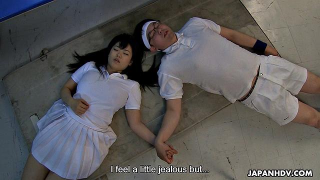 Саяка Айширо впервые получает анал с парнем на матрасе