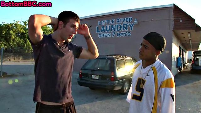 Pulled straight black loves giving head