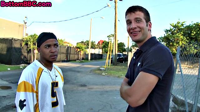 Pulled straight black loves giving head