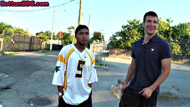 Pulled straight black loves giving head