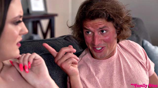 My Step Sister - S19:E4