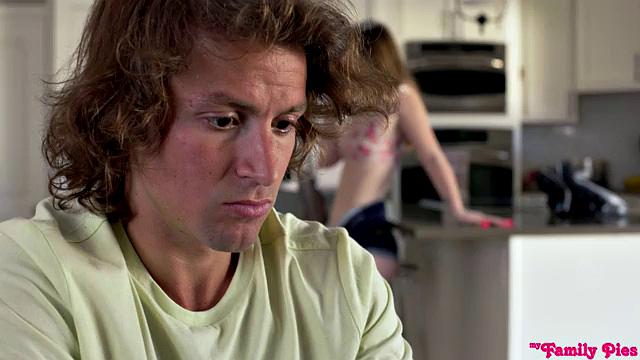 My Step Sister - S19:E4