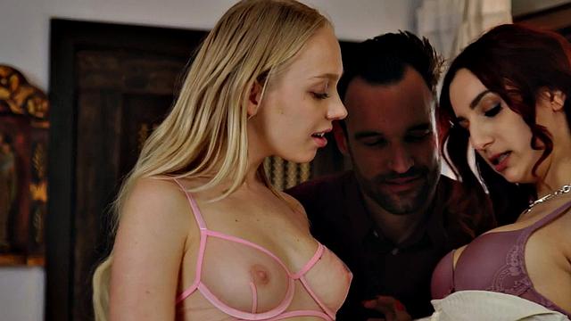 21yo bitches fucked in threeway by stiff white dick