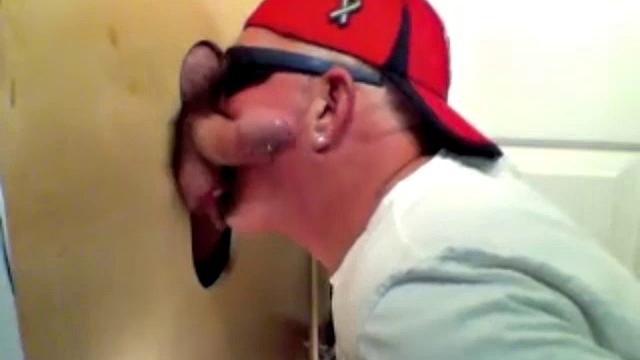 Gloryhole Fan Returns For Another Suck