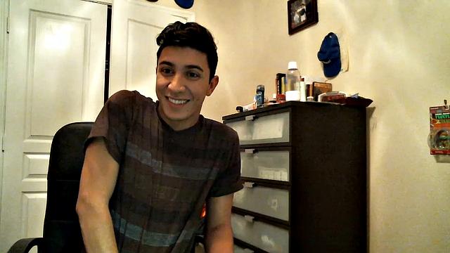 Latin Amateur Alexio Webcam Jerk Off