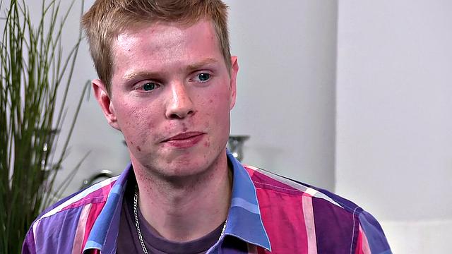 Skinny dude gets his hairy pussy licked by hot blonde agent backstage