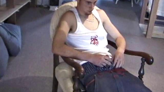 Vince can't wait to stroke his cock after a wild day skating
