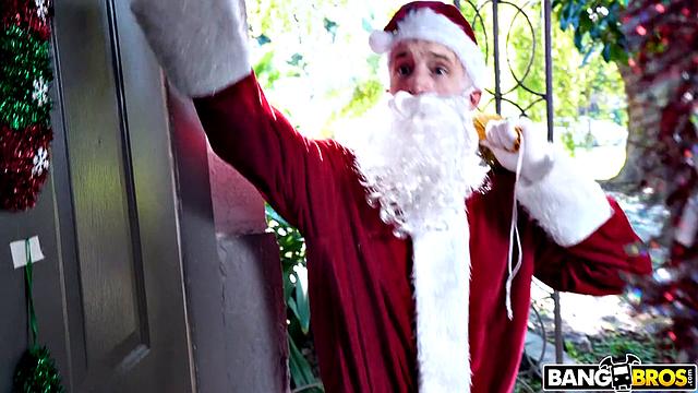 Santa's Coming to Town