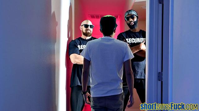 short guy pussyfucking MILF